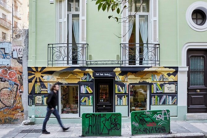 Unexpected Athens Orientation Tour - Starting at Syntagma and entering royal Athens