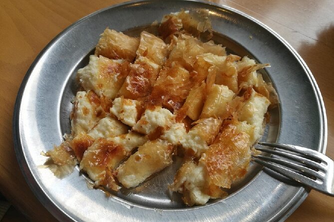 Walking “Food tasting tour” in the town of Chania - From the Market area to the Venetian Port
