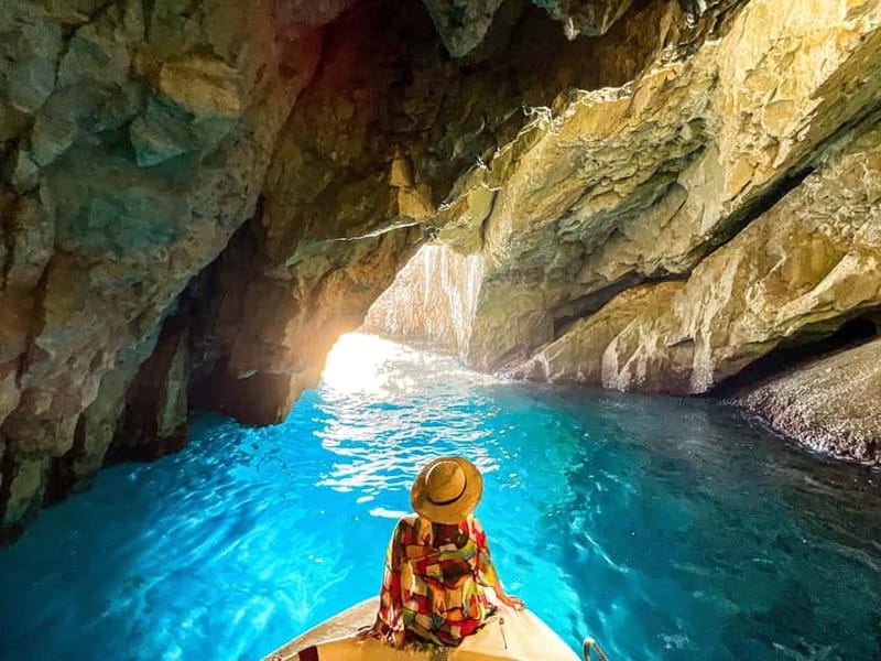 Zakinthos: Shipwreck Beach and Blue Caves Land and Sea Tour - Makris Gialos offers a fast photo stop