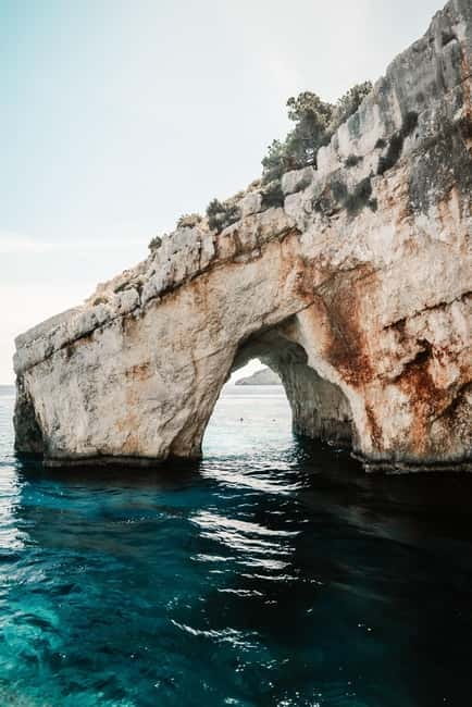 Zakynthos: Shipwreck, Blue Caves and Xigia Natural Spa Tour - Key points at a glance