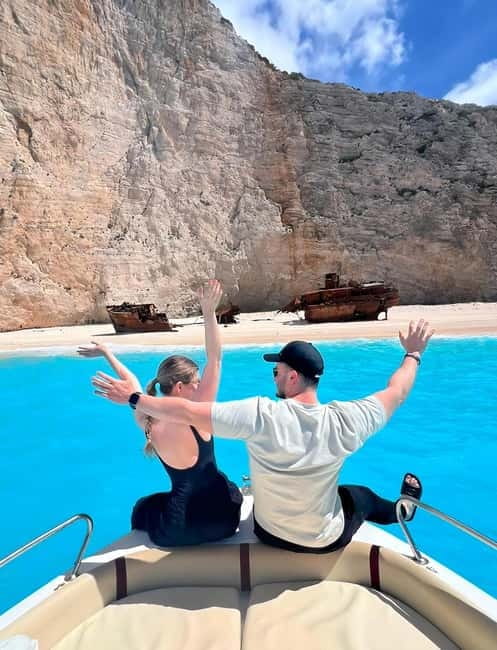 Zakynthos: Shipwreck & Caves Private Boat Tour with Skipper - Why the private format matters