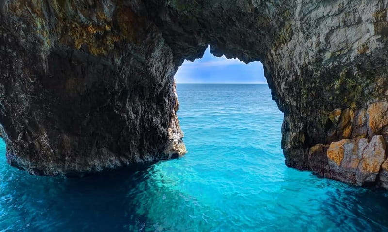 Zakynthos: Turtle Spotting Cruise with Glass-Bottom Boat - Cameo Islet and a quick photo stop