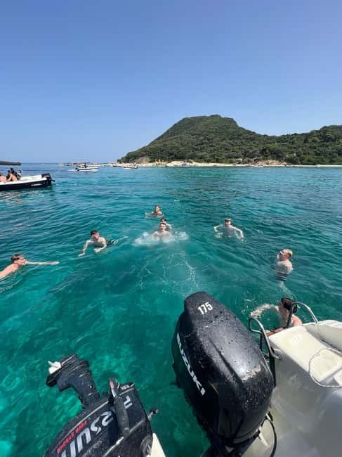 Zakynthos: Turtles, Marathonisi & Keri Caves Speedboat Tour - Guides, group size, and the feel on board