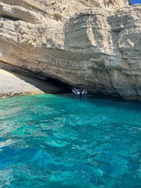Zakynthos: Turtles, Marathonisi & Keri Caves Speedboat Tour - Pickup from your hotel and the ride to Agios Sostis